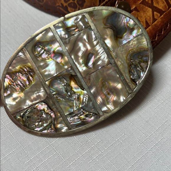 Leather Tooled belt, Abalone inlayed buckle, Mexico - Picture 3 of 11